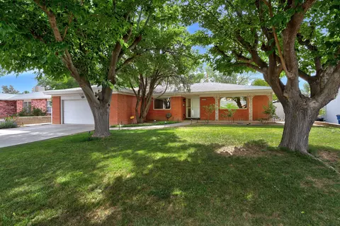 2808 Charleston St NE, Albuquerque, NM 87110