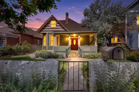 119 Walter St NE, Albuquerque, NM 87102