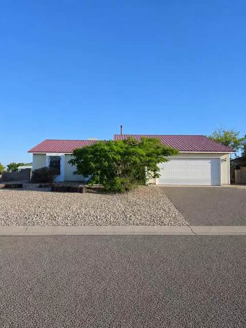101 Marigold Dr SW, Albuquerque, NM 87124