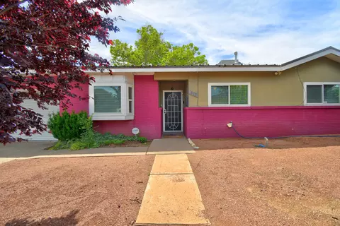 613 Jane St NE, Albuquerque, NM 87123