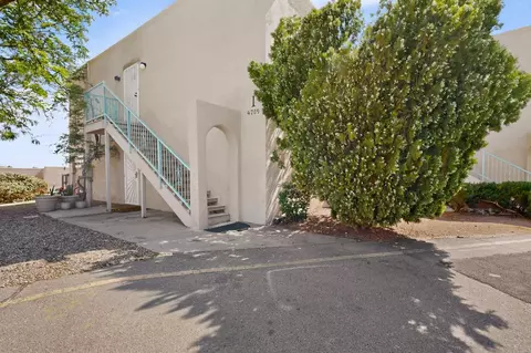 4709 Country Club Ln NW #I10, Albuquerque, NM 87114