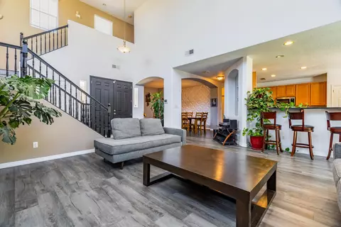 7123 Tree Line Ave NW, Albuquerque, NM 87114