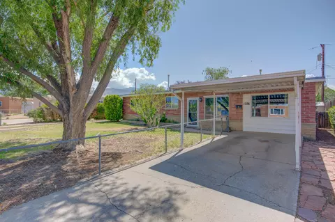 1226 Pitt St NE, Albuquerque, NM 87112