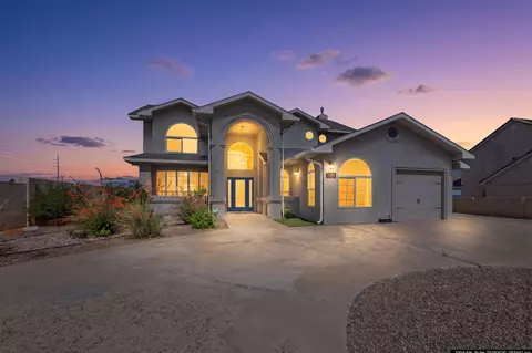 1004 6th St SE, Rio Rancho, NM 87124