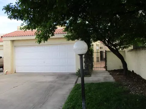 528 Eastlake Dr SE, Rio Rancho, NM 87124