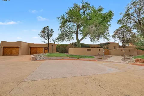 620 Four Hills Rd SE, Albuquerque, NM 87123