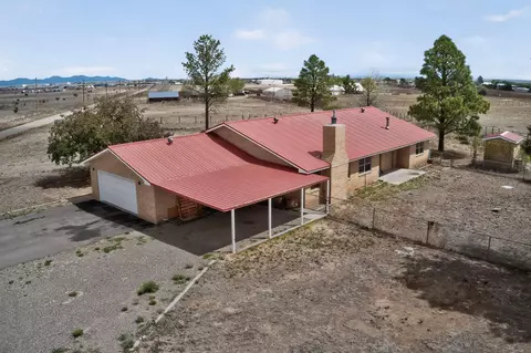 42 Britton Rd, Moriarty, NM 87035