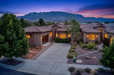 9124 Twilight Ln NE, Albuquerque, NM 87122