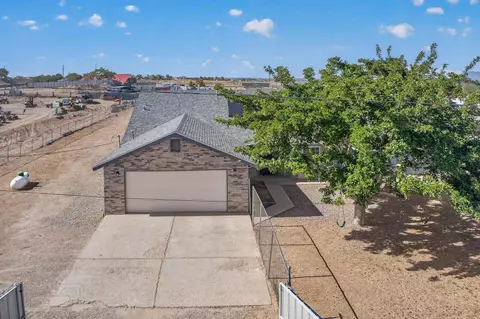 5629 Powers Way Rd SW, Albuquerque, NM 87121