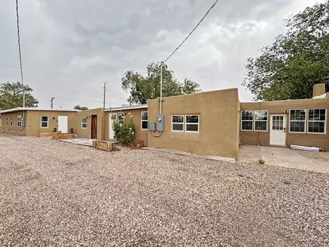 1321 15th St NW, Albuquerque, NM 87104