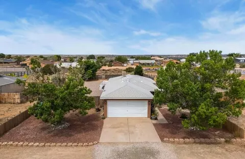 417 1st St SW, Rio Rancho, NM 87124