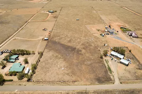 30 Roach Rd, Stanley, NM 87056