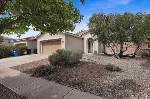 10905 Dream Weaver Dr NW, Albuquerque, NM 87114