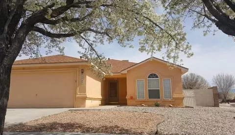 10230 Country Meadows Dr NW, Albuquerque, NM 87114