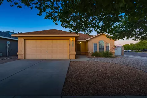 10230 Country Meadows Dr NW, Albuquerque, NM 87114