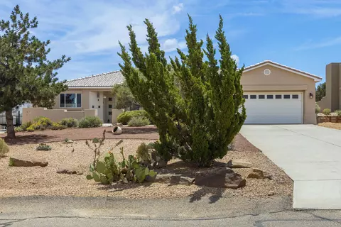 6814 Oersted Rd NE, Rio Rancho, NM 87144
