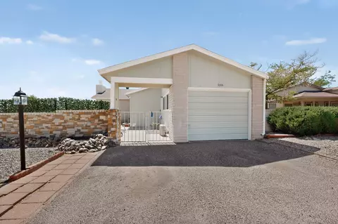 5014 Nickel Dr NE, Rio Rancho, NM 87124