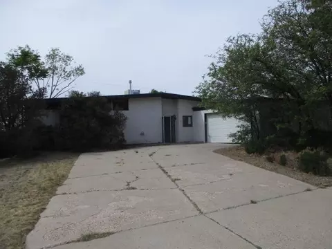 1401 Kirby St NE, Albuquerque, NM 87112