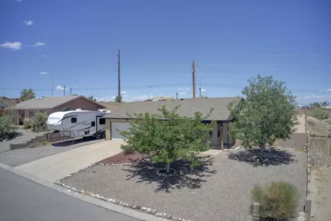 4937 Chromium Dr NE, Rio Rancho, NM 87124