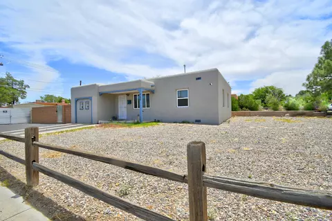 500 Valverde Dr SE, Albuquerque, NM 87108