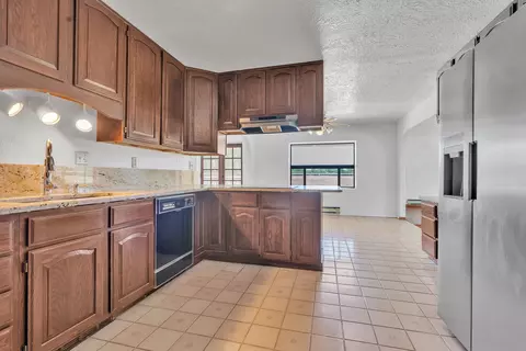 Kitchen - Undisclosed, Bosque, NM 87006 photo 4 of 6