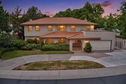 9709 Pebble Beach Dr NE, Albuquerque, NM 87111