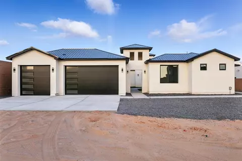 2016 Contreras Rd NE, Rio Rancho, NM 87144