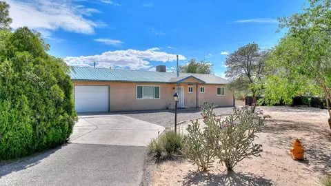 1001 37th St SE, Rio Rancho, NM 87124