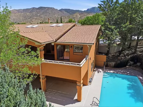 14016 La Mesita Rd NE, Albuquerque, NM 87112