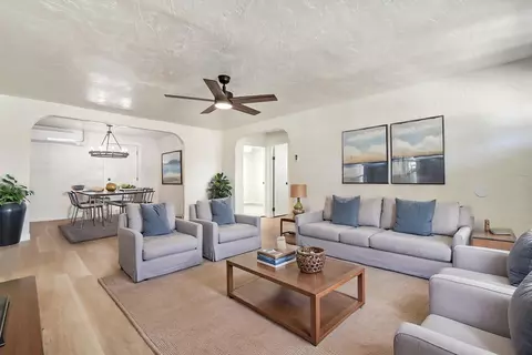 478 60th St NW, Albuquerque, NM 87105