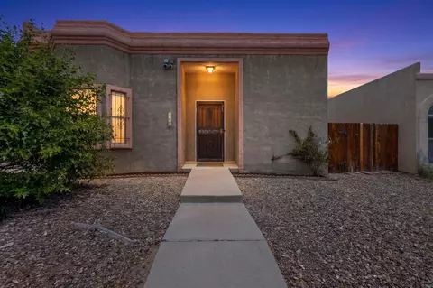 7709 Pinewood Dr NW, Albuquerque, NM 87120