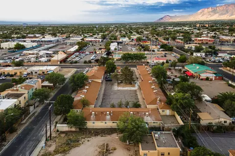 8600 Zuni Rd SE, Albuquerque, NM 87108