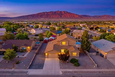7106 Raleigh Hills Dr NE, Rio Rancho, NM 87144