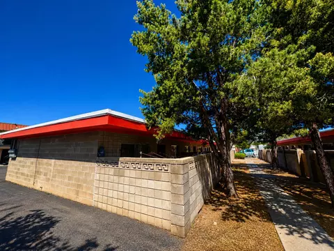 635 Mesilla St SE, Albuquerque, NM 87108