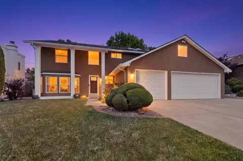 5715 Klondike St NE, Albuquerque, NM 87111