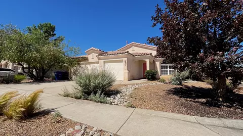 8211 Santa Clarita St NE, Albuquerque, NM 87113
