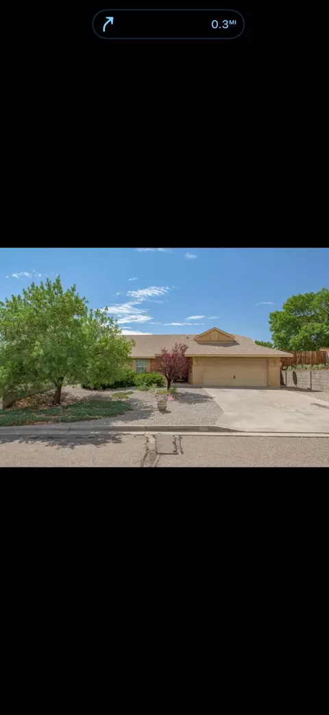 873 Campfire Rd SE, Rio Rancho, NM 87124