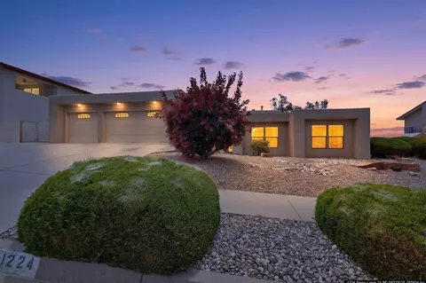 1224 Sierra Larga Dr NE, Albuquerque, NM 87112