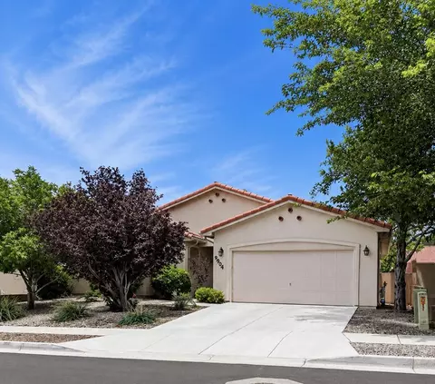 9904 Rio Corto Ave SW, Albuquerque, NM 87121