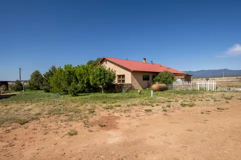 180 Canta Ranas Rd, Mountainair, NM 87036