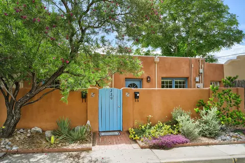 220 San Pasquale Ave NW, Albuquerque, NM 87104