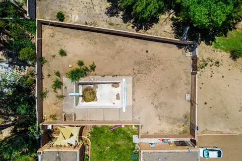 907 Laurel Cir SE, Albuquerque, NM 87108