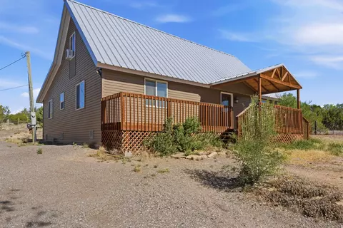 84 Skyline Dr, Edgewood, NM 87015