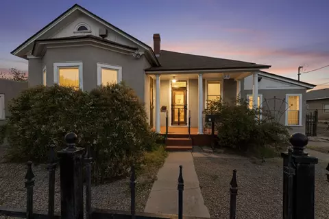 1224 12th St NW, Albuquerque, NM 87104