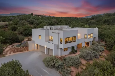 65 Twin Arrow Dr, Sandia Park, NM 87047