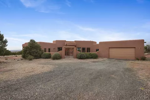 40 Kachina Trl, Mountainair, NM 87036