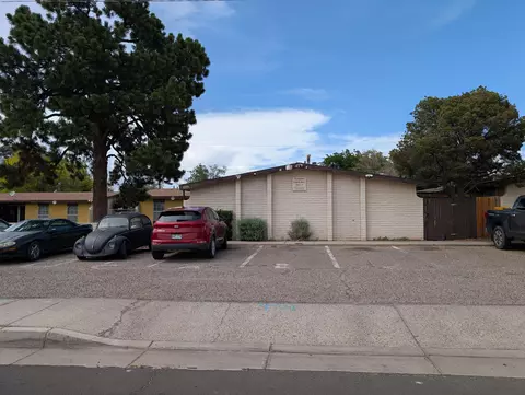8005 Marquette Ave NE, Albuquerque, NM 87108