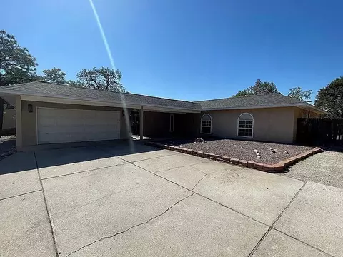 5316 Ironwood Dr NW, Albuquerque, NM 87114