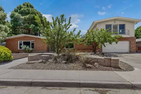 713 Montclaire Dr NE, Albuquerque, NM 87110