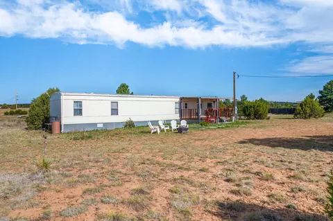 60 Pepper Ct, Tijeras, NM 87059